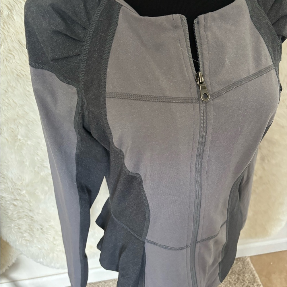 Jacket - Picture 4 of 9